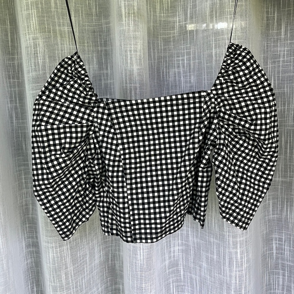 Topshop Black and White Checkered Women’s cropped Blouse size 4